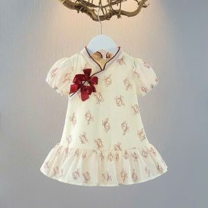 Váy cổ tàu cách điệu cho bé gái