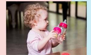 nên mua bình sữa nào cho trẻ sơ sinh 